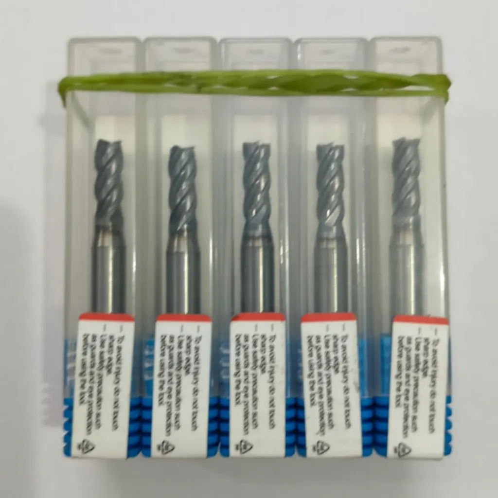 550 4flute flat 55hrc black (2).webp