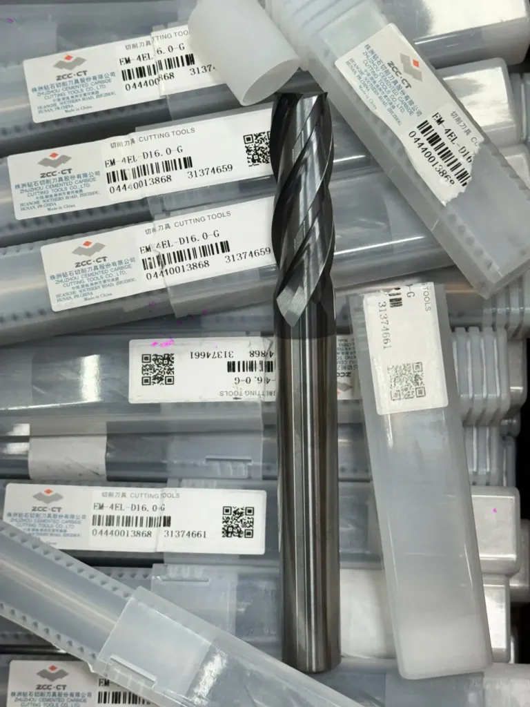 Carbide Endmill D16*150L*FL55*d16*4F Black ZCC.CT